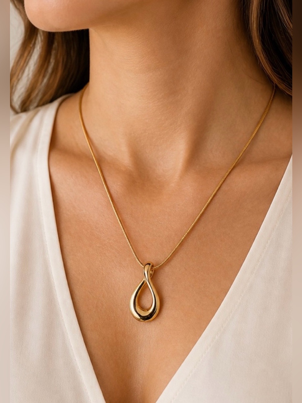 Lia Sophia Gold Tone Infinity Teardrop Slide Pendant Minimalist Charm
